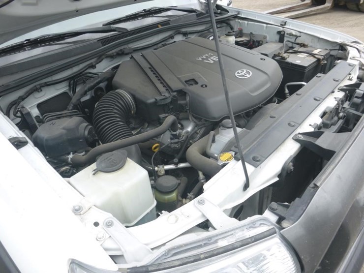 2014-toyota-tacoma-image-9
