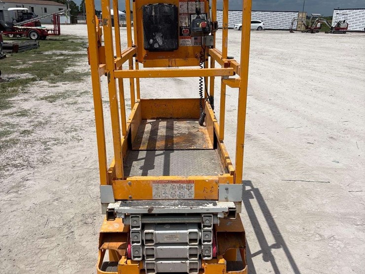 2020-hy-brid-lifts-ps-1430-14ft-scissor-lift-image-26
