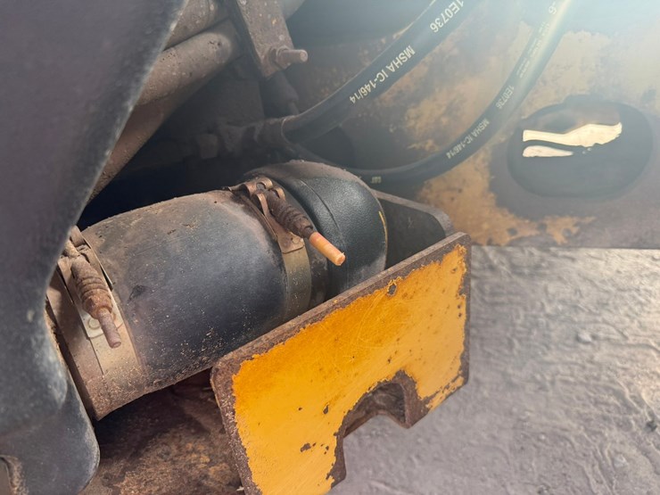 caterpillar-160m-image-121