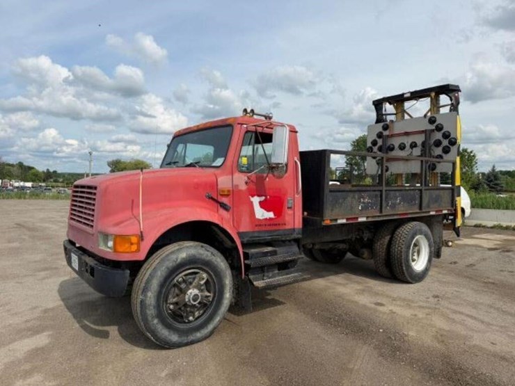 1992-international-4900-image-1