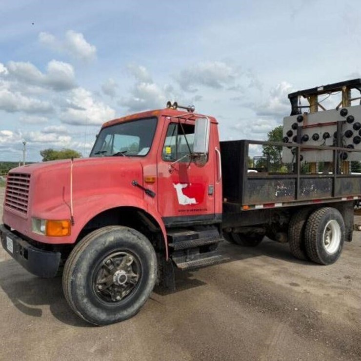 1992 INTERNATIONAL 4900
