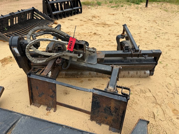 #1765-•-approx-72"-hydraulic-power-rake-attachment-image-2