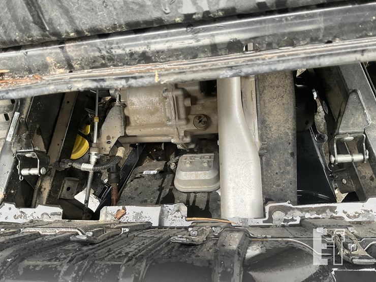 john-deere-gator-xuv-560e-image-12