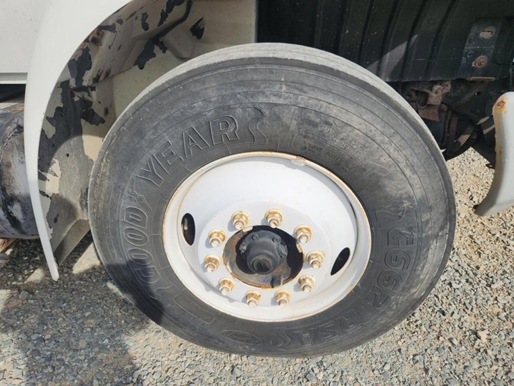 2003-international-durastar-4300-image-82