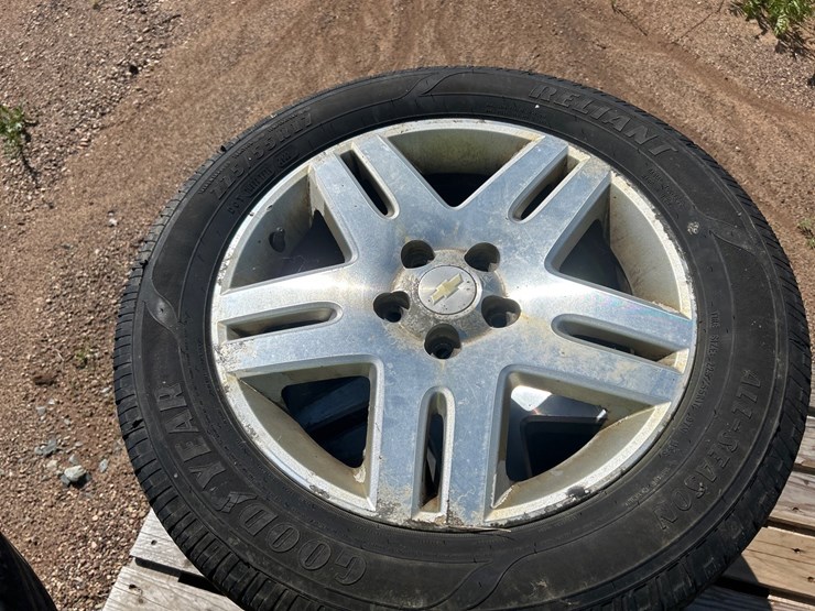 #6035-•-(4)-douglas-performance-225/55r17-tires-w/-aluminum-rims-image-9