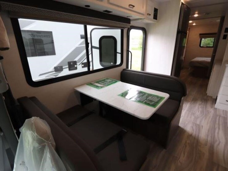 2025-ford-transit-image-23