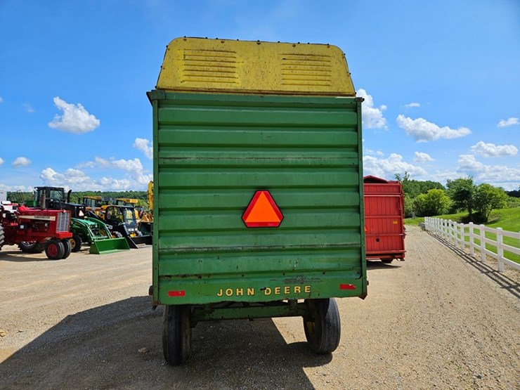 john-deere-714a-image-4