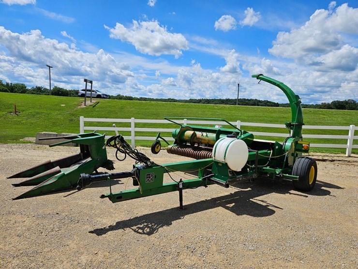 john-deere-3950-image-1