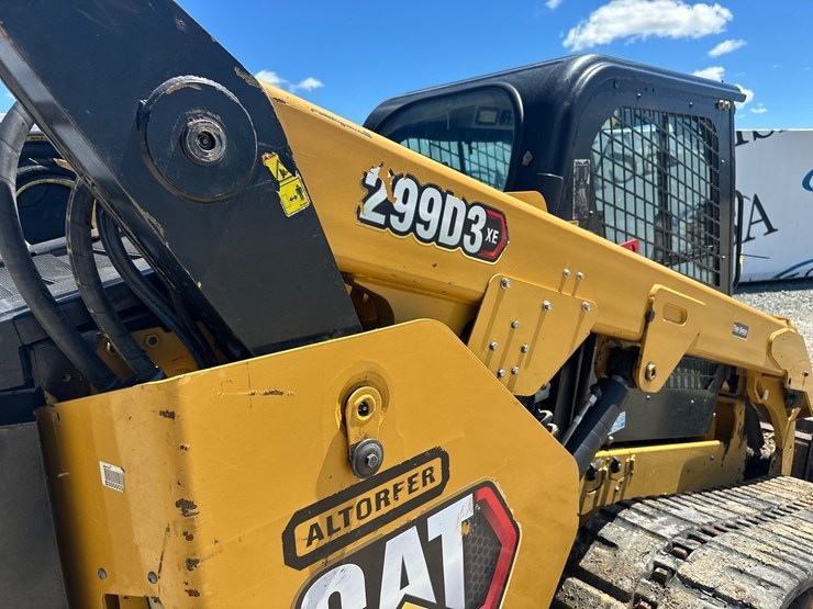 caterpillar-299d3-xe-image-17