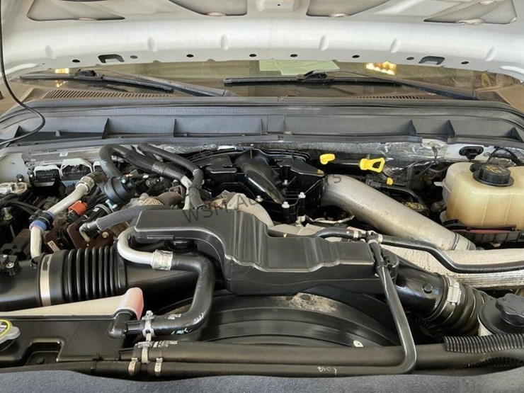 2014-ford-f550-image-11