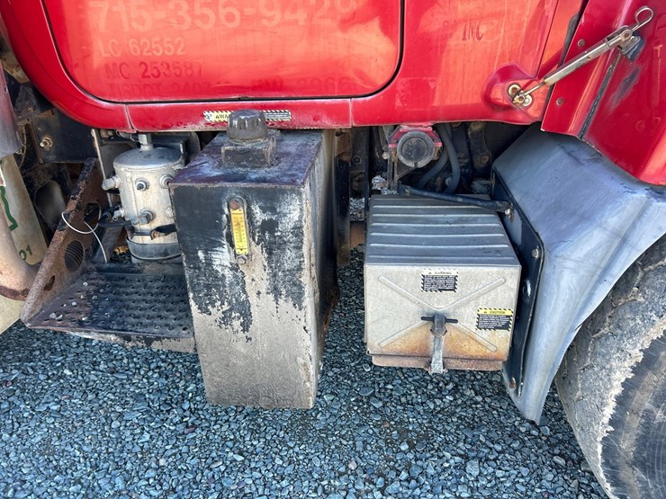 2001-mack-rd688s-image-45