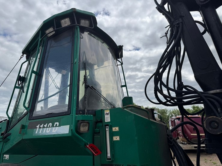 deere-1110d-image-13