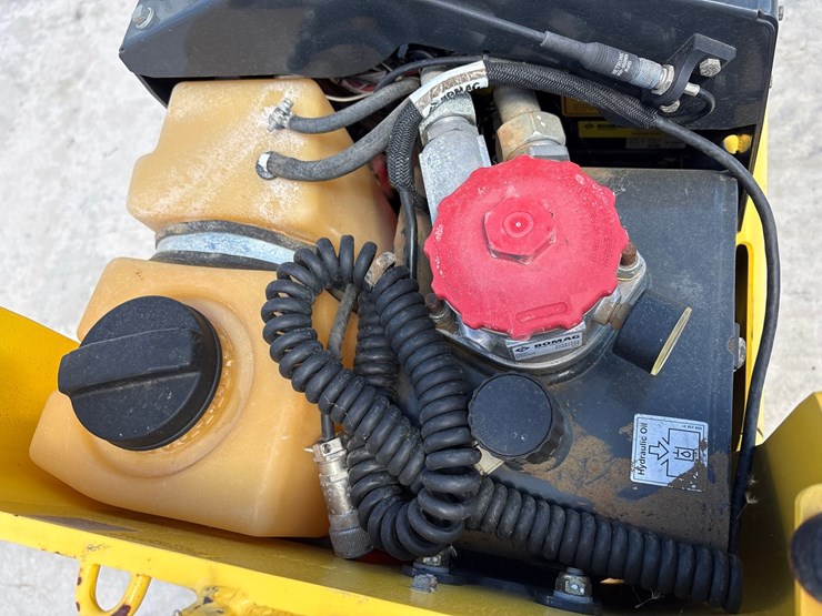2018-bomag-bmp8500-image-11