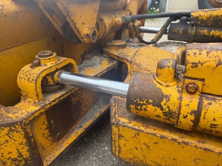 john-deere-450e-image-13