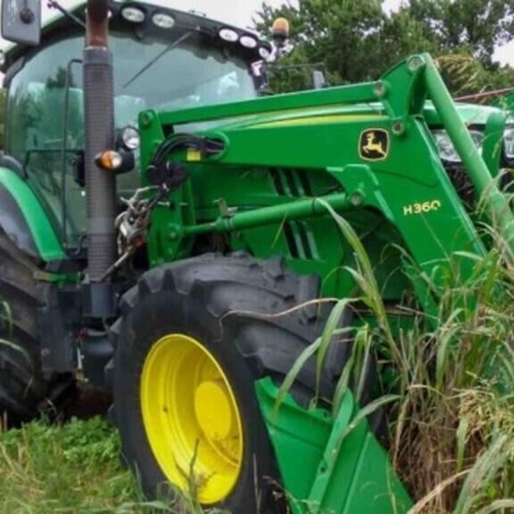 2012 JOHN DEERE 6210R