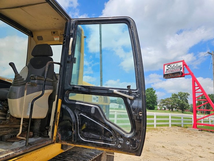 caterpillar-320c-image-47