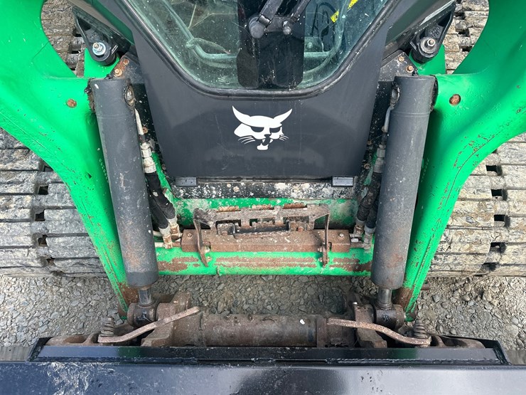 2021-bobcat-t76-image-28