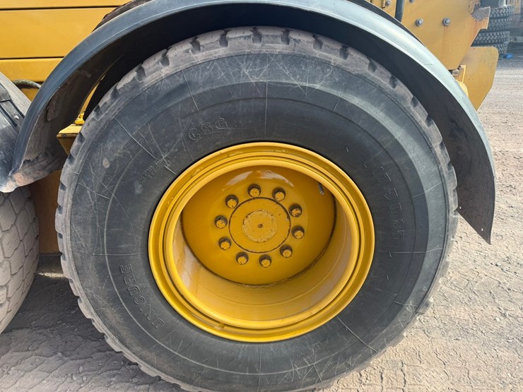 caterpillar-160m-image-185