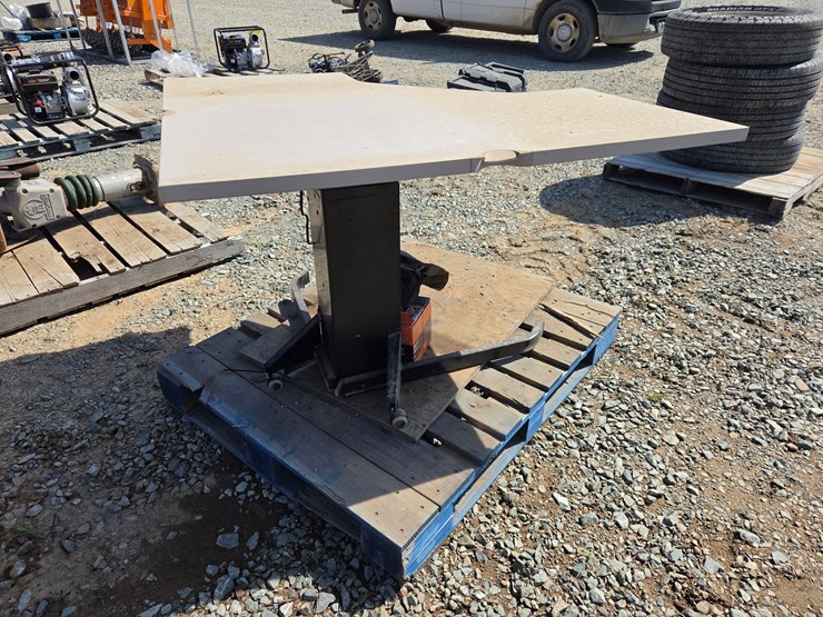 #6180-•-rolling-work-table-image-3