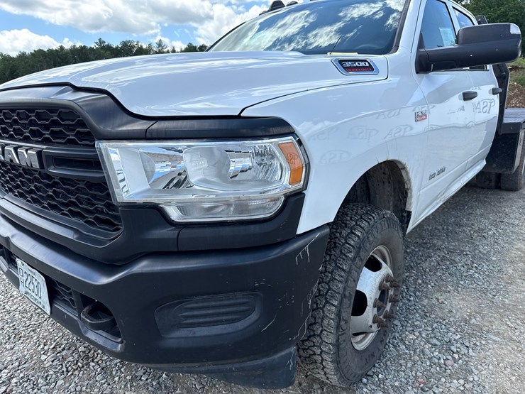 2019-dodge-3500-image-20