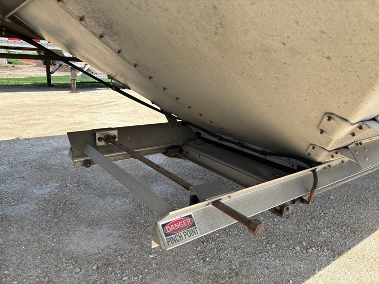 2019-timpte-super-hopper-image-37