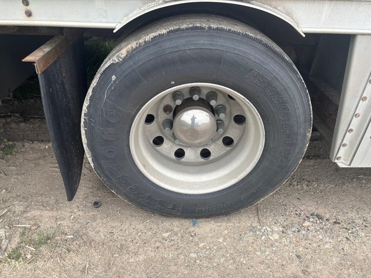 #2150-•-2017-barrett-53'-cattle-semi-trailer-image-90