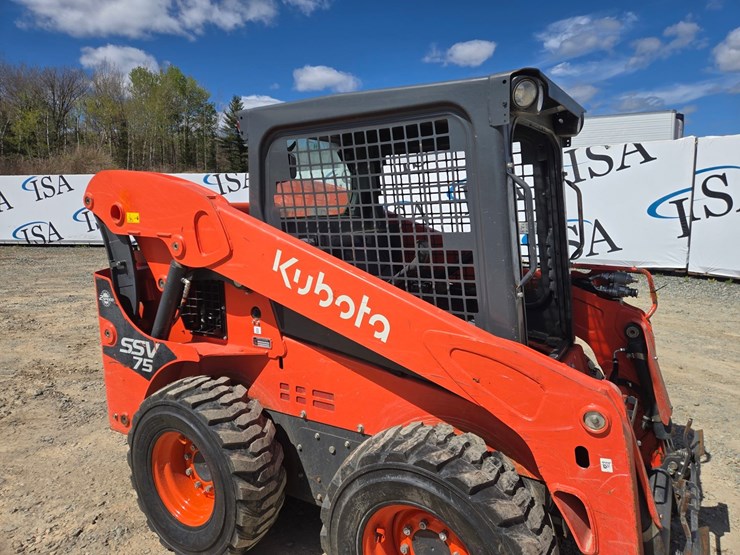 kubota-ssv75-image-17