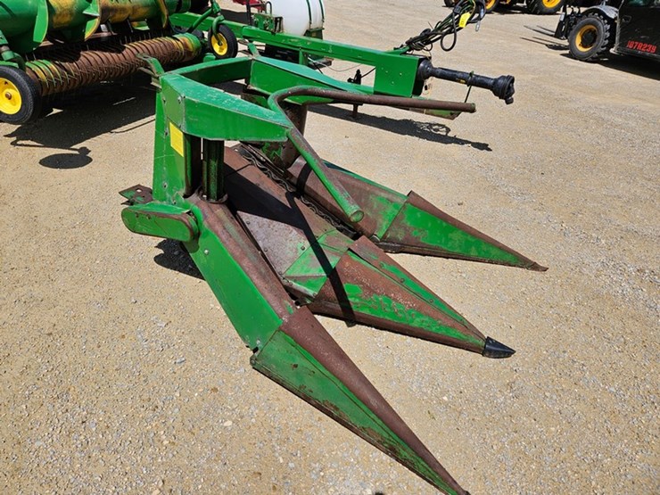 john-deere-3950-image-44