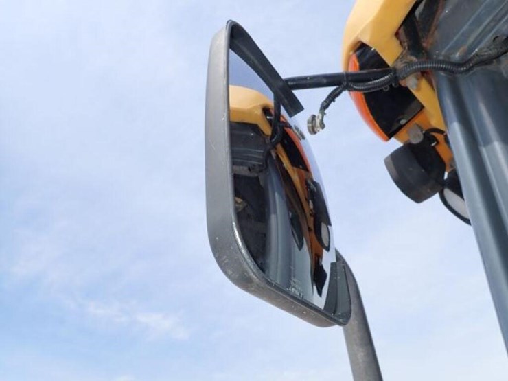 2009-deere-310sj-image-77