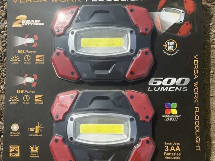 #104-•-2-pack-versa-work-floodlight-&-2-pack-stanley-image-5