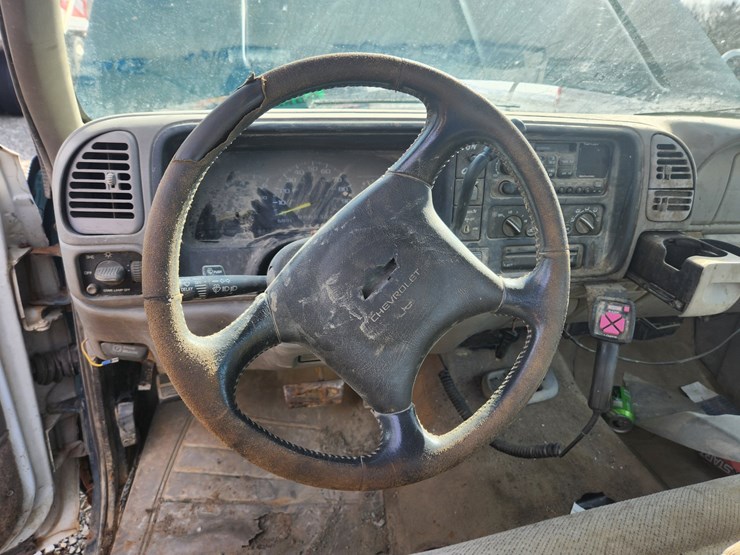 1998-chevrolet-3500-image-38