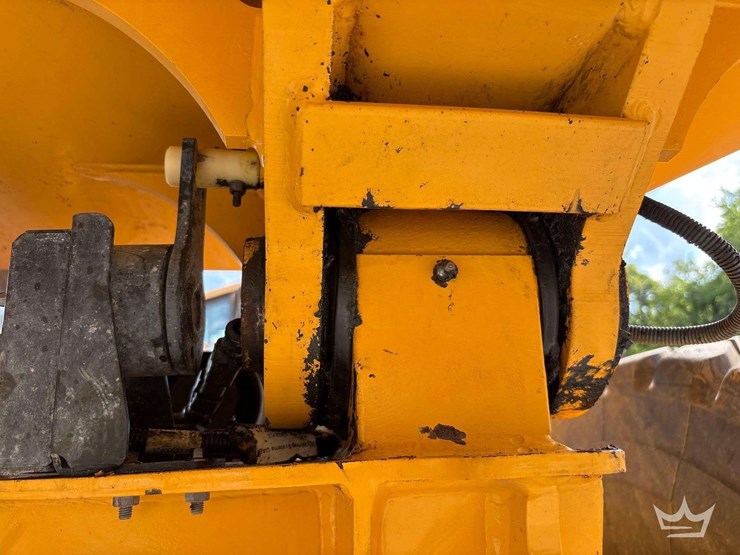 2020-volvo-a25g-image-24