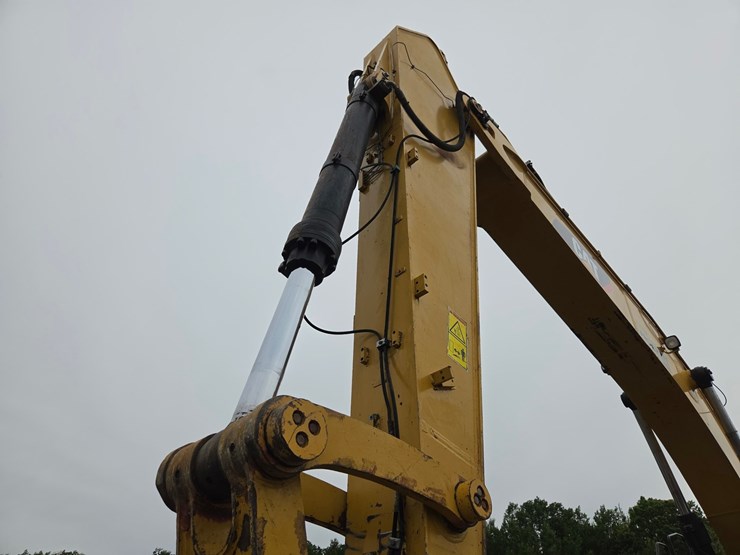 caterpillar-349el-image-19