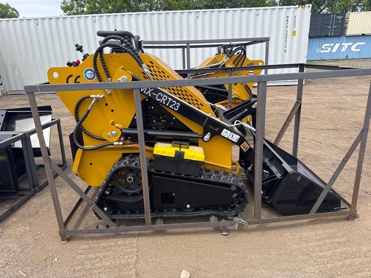 new-agt-co-mini-stand-on-skidloader-model-mx-crt23-image-1