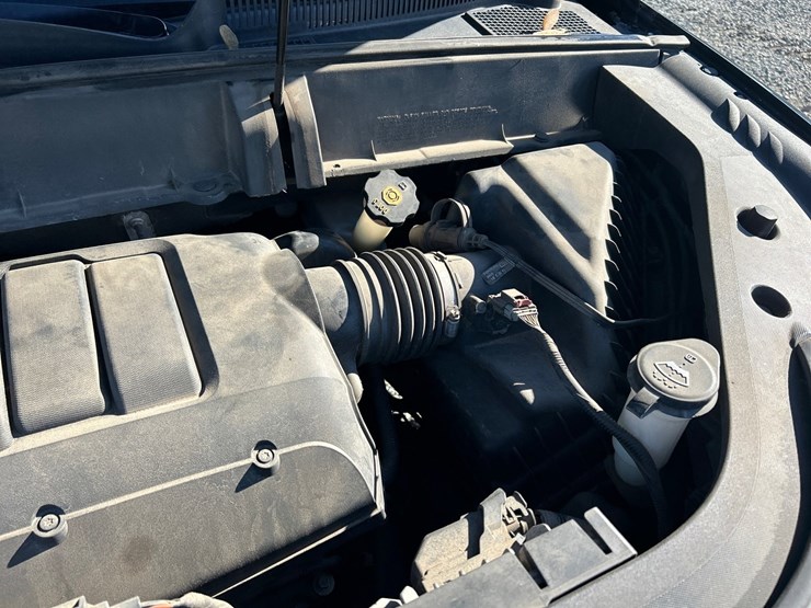 2012-chevrolet-traverse-image-27
