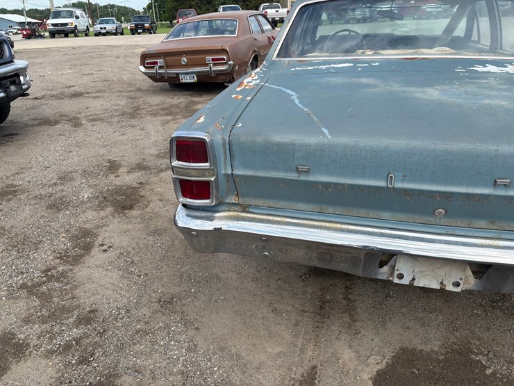 #2183-•-1967-ford-fairline-sedan-image-17