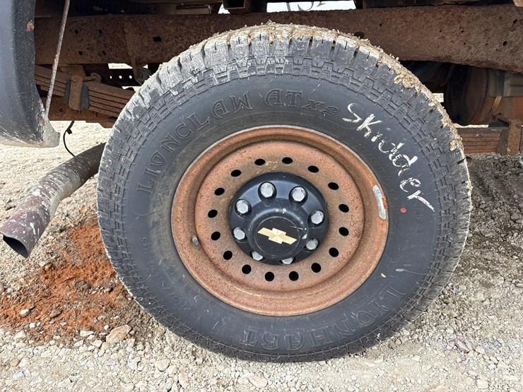 1999-chevrolet-2500-image-40
