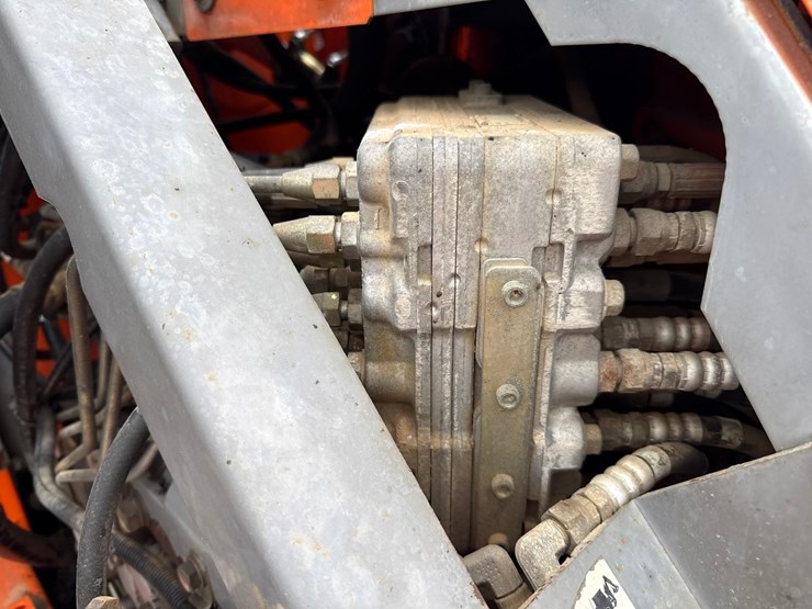 2006-hitachi-zx225-image-51