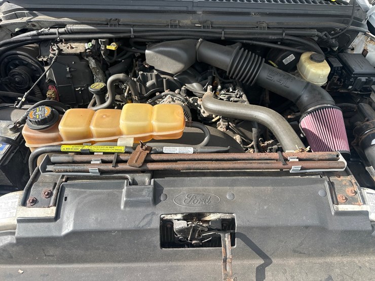 2001-ford-f350-image-40