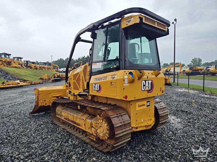 2020-caterpillar-d2-image-3