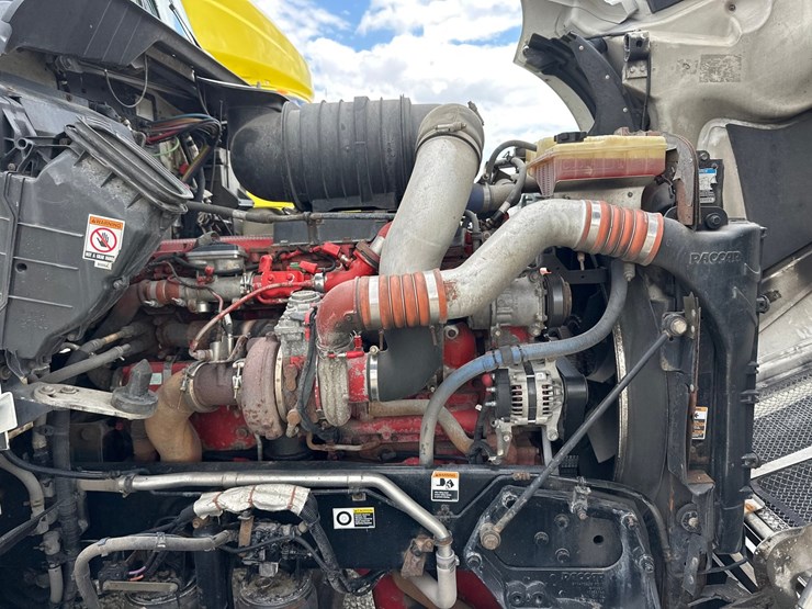 2014-kenworth-t660-image-34