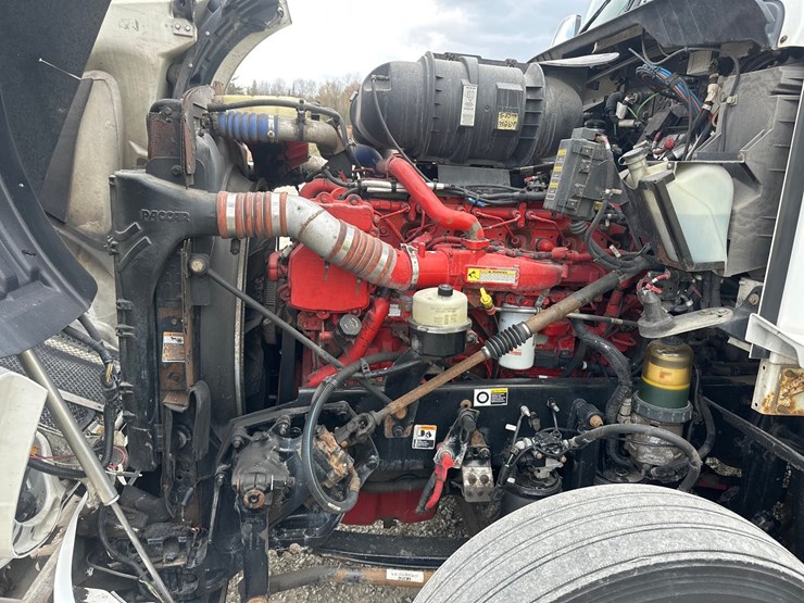 2014-kenworth-t660-image-29
