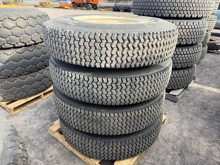 #1337-•-goodyear-tires-with-rims-image-3