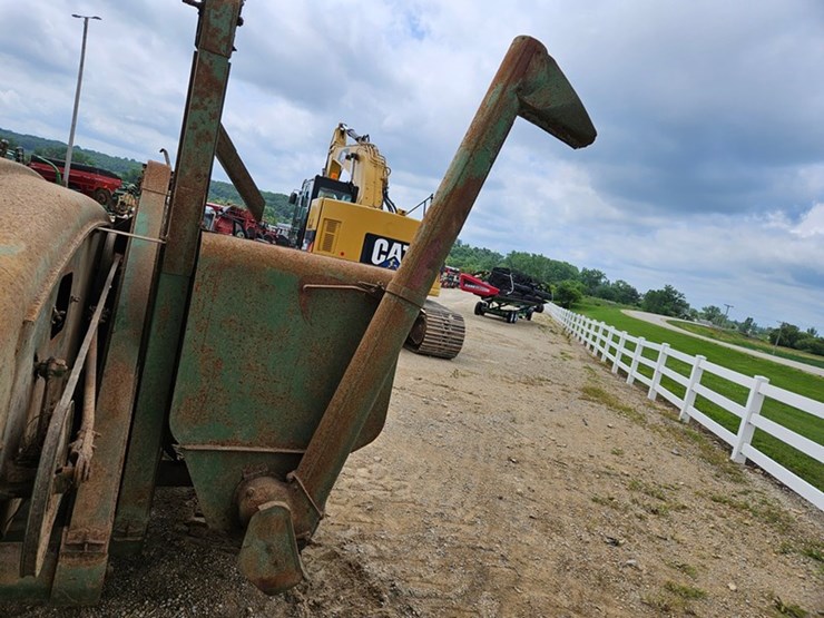 john-deere-30-image-34