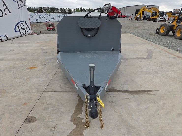 #60917-•-x-star-trailers-approx.-990-gallon-trailer-image-8