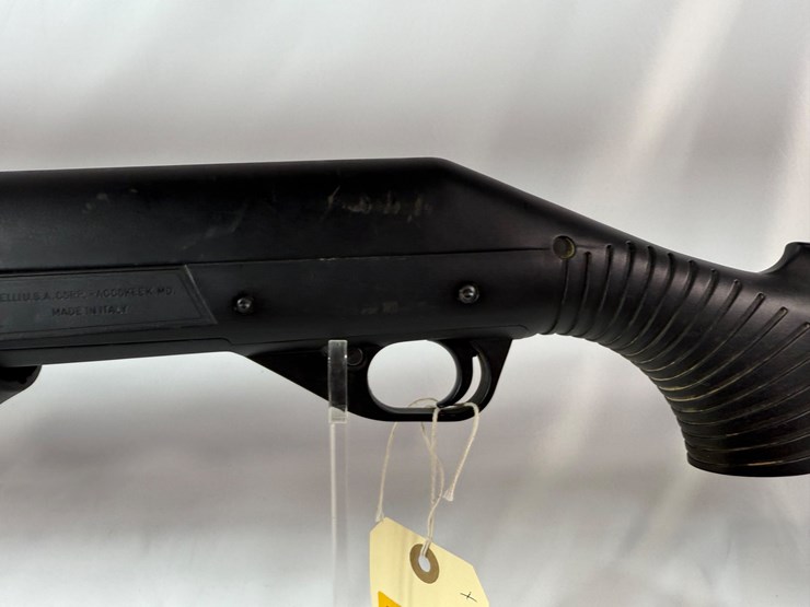 #49833-•-benelli-12-gauge-pump-shotgun-z203422-inv#-49833-image-6