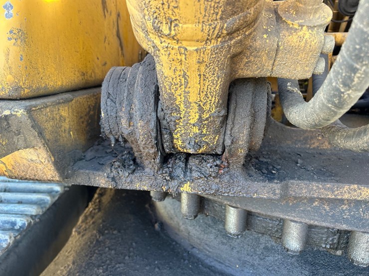 2000-deere-200-lc-image-27