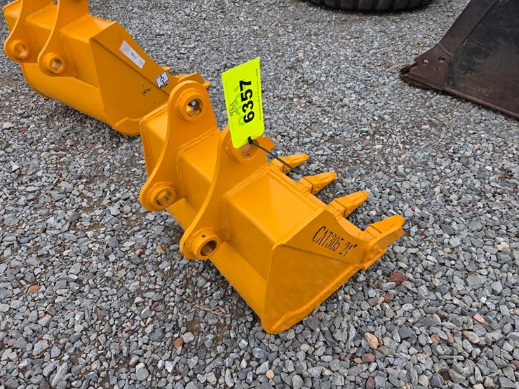 caterpillar-305-image-3