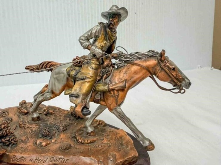 legends-sculpture-image-4
