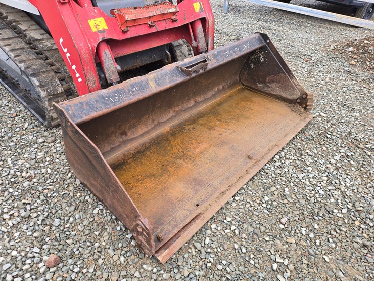 2020-takeuchi-tl10v2-image-10